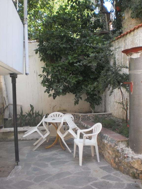 Zavrakli Apartment อาเกีย ปาราสเควิ ภายนอก รูปภาพ