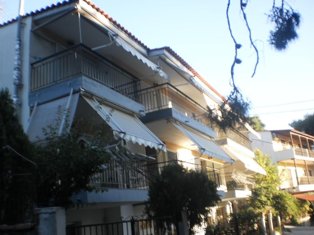 Zavrakli Apartment อาเกีย ปาราสเควิ ภายนอก รูปภาพ