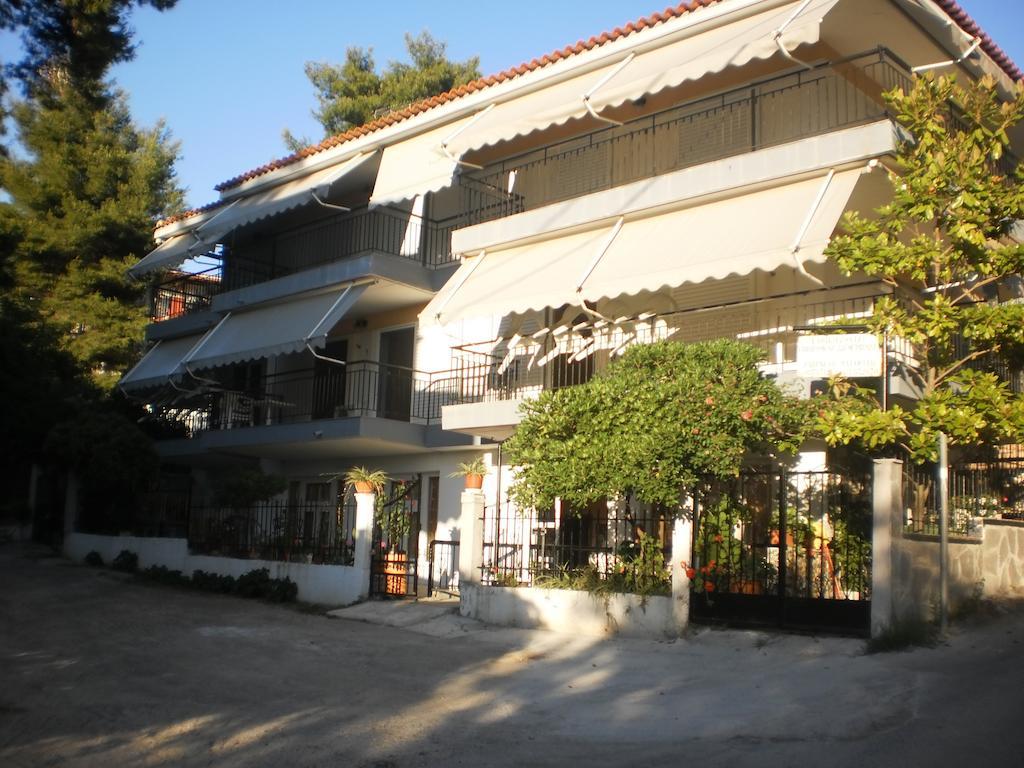 Zavrakli Apartment อาเกีย ปาราสเควิ ภายนอก รูปภาพ